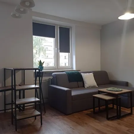 Otel Studio Metro Targowek Mieszkaniowy Varşova