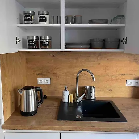 Studio Metro Targowek Mieszkaniowy *