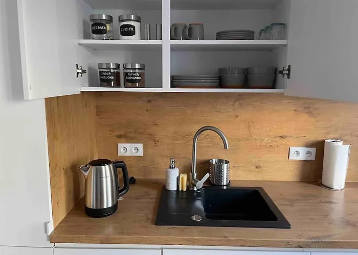 Studio Metro Targowek Mieszkaniowy *